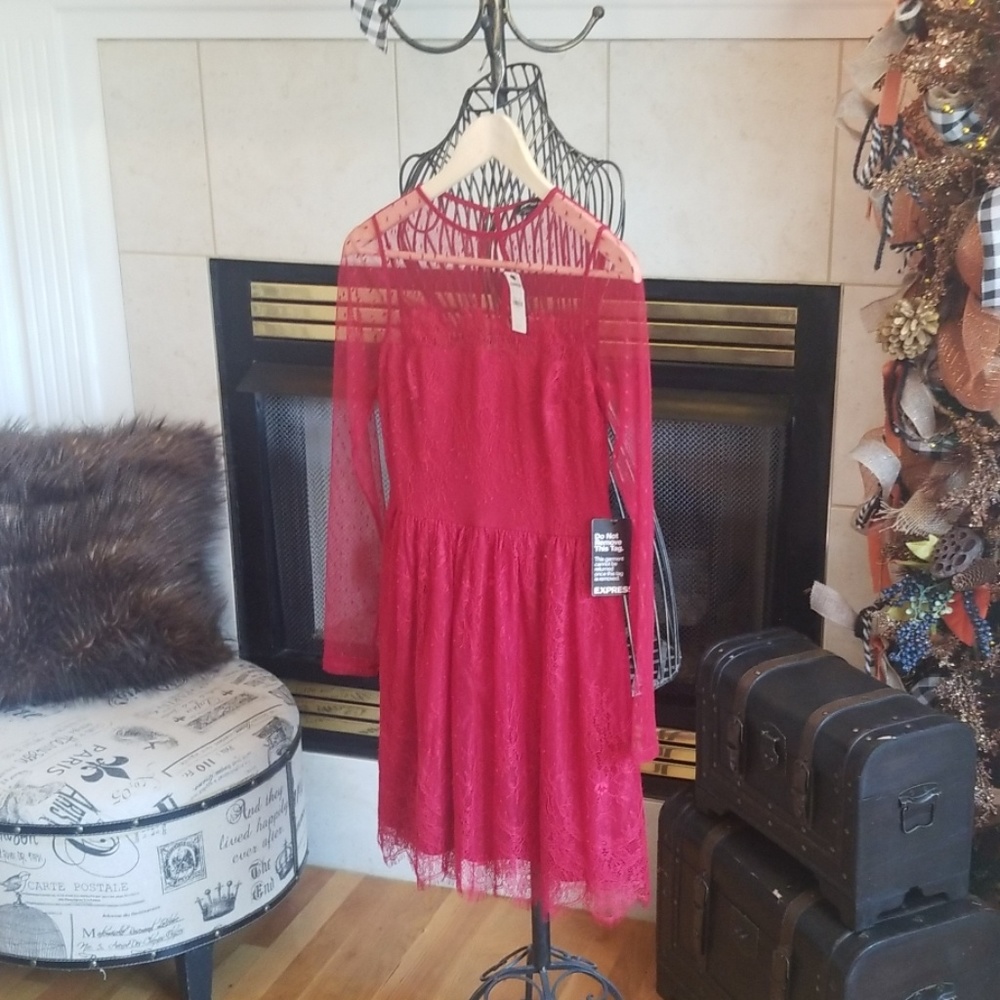 NWT Express Dress Size 4 RED